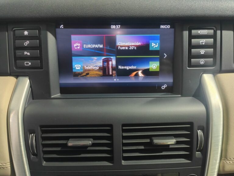 LAND-ROVER Discovery Sport 2.0L TD4 4×4 Pure