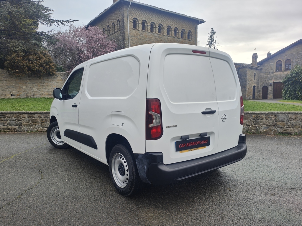 OPEL Combo 1.6 TD Select L H1 650kg