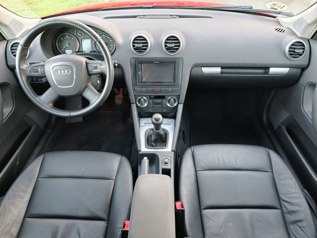 AUDI A3 SPORTBACK 2.0TDI LIMITED EDITION 140cv