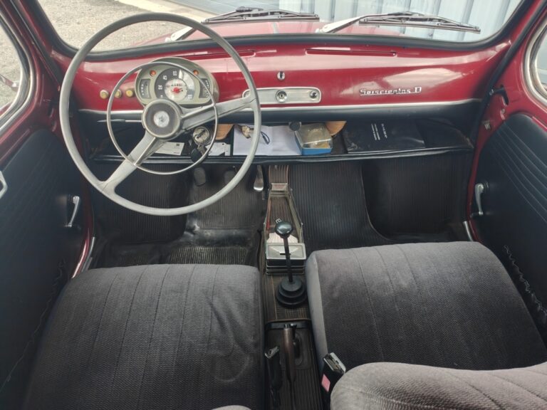 SEAT 600-D