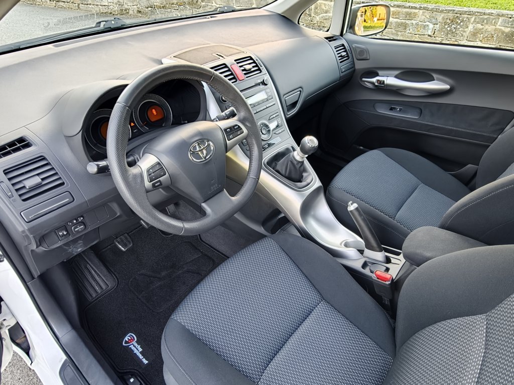 TOYOTA AURIS 1.4D-4D DPF ACTIVE 90cv