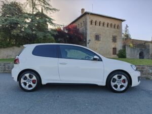 VW GOLF 1.6TDI DPF SPORT 3PT 105CV