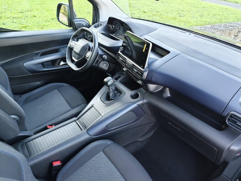 PEUGEOT RIFTER 1.5BLUEHDI ALLURE 130CV