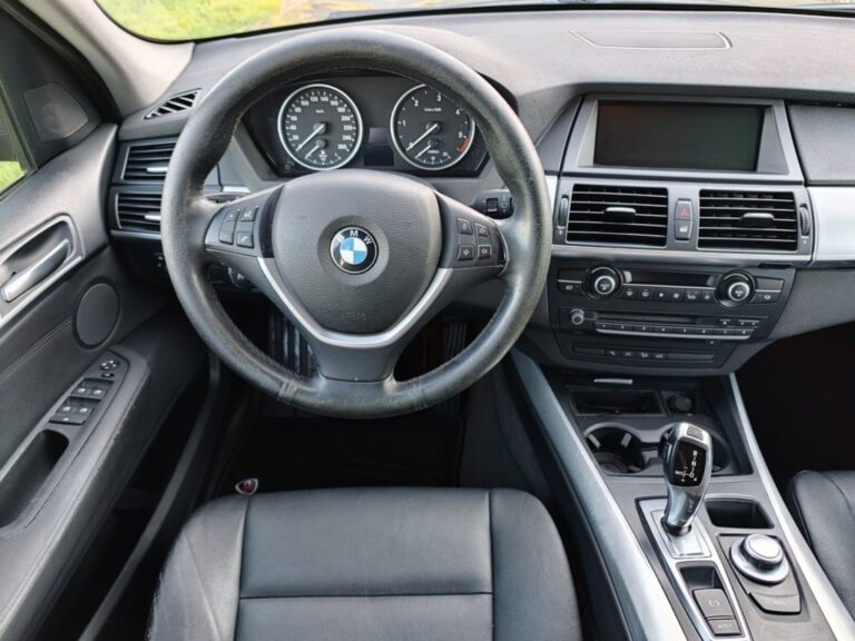 BMW X5 3.0sd 286cv