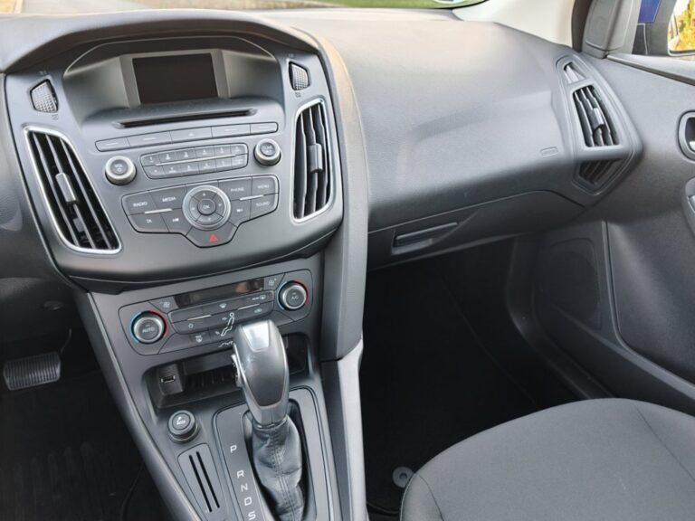 FORD FOCUS 1.6TI-VCT PowerShift TREND AUT 125cv