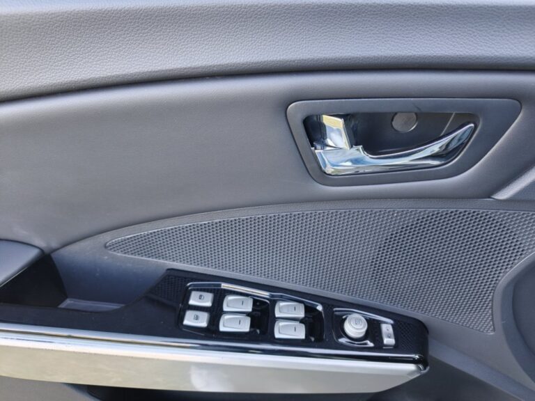 SSANGYONG TIVOLI D1.6T LIMITED 4×2 115cv