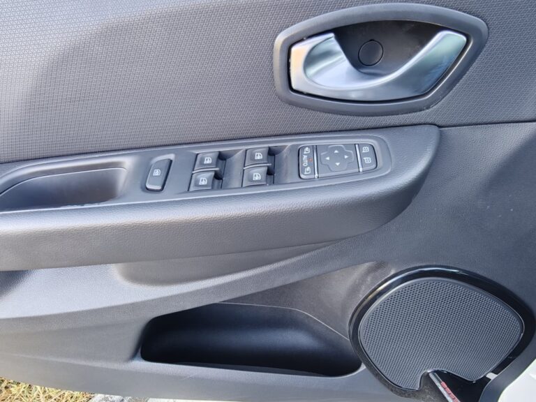 RENAULT CLIO 0,9TCe LIMITED ENERGY 90cv