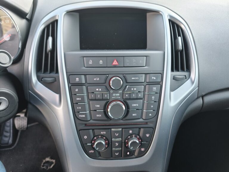 OPEL ASTRA SEDAN 1.6CDTI ELEGANCE 136cv