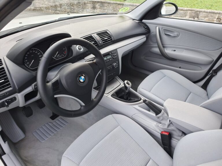 BMW 116i 2.0 ESSENCE 122cv