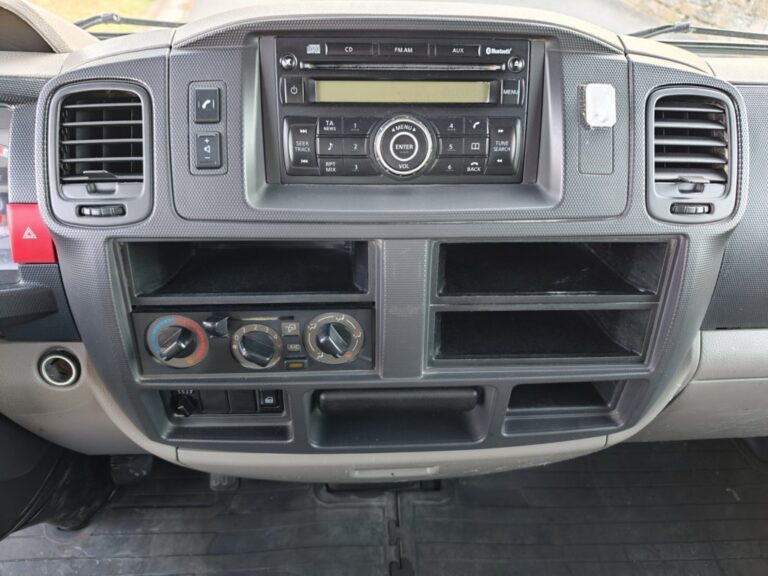NISSAN CABSTAR 3512 2.5DCI BASCULANTE GRUA 122CV