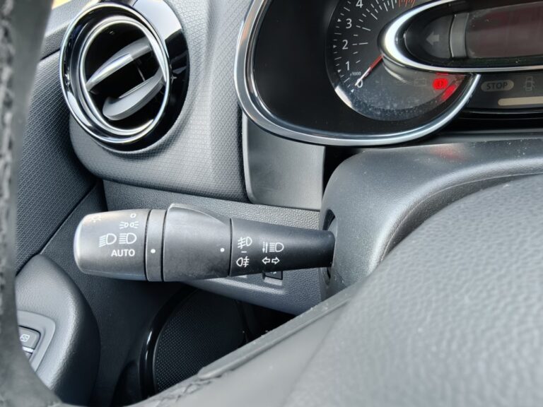 RENAULT CLIO 0,9TCe LIMITED ENERGY 90cv
