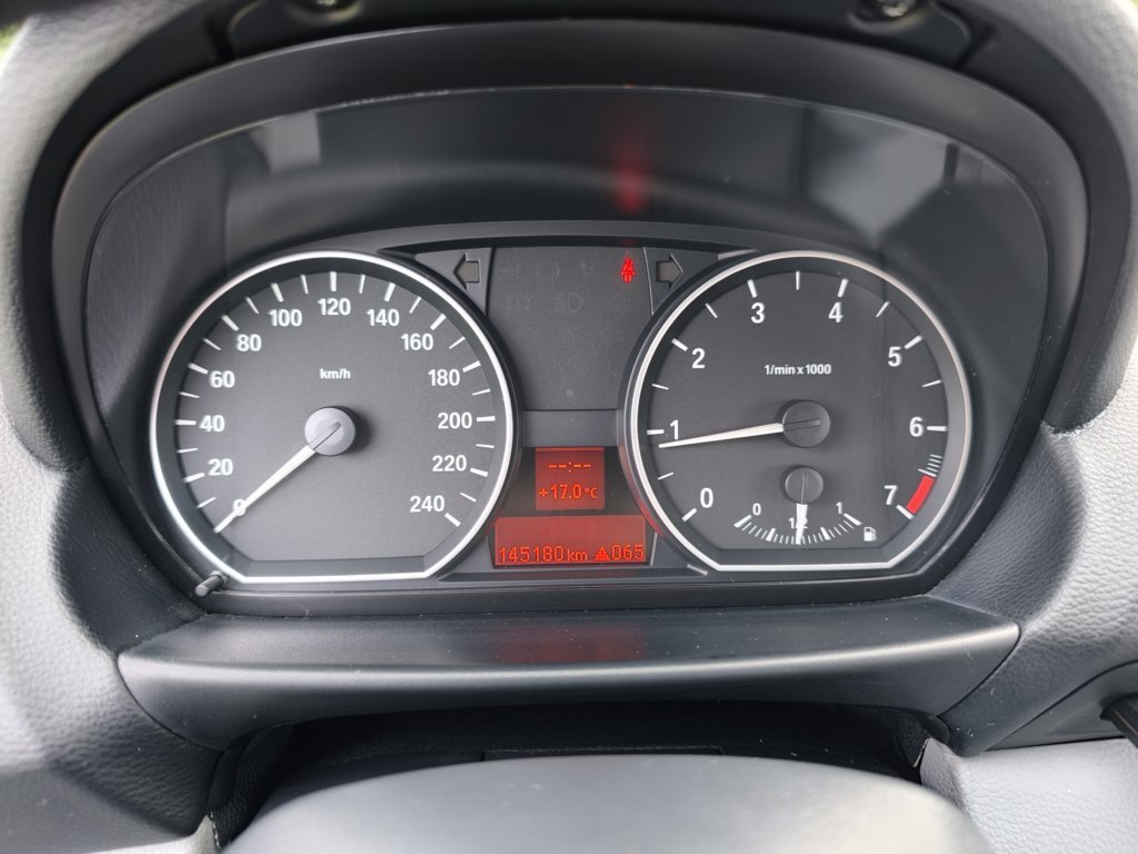 BMW 116i 2.0 ESSENCE 122cv
