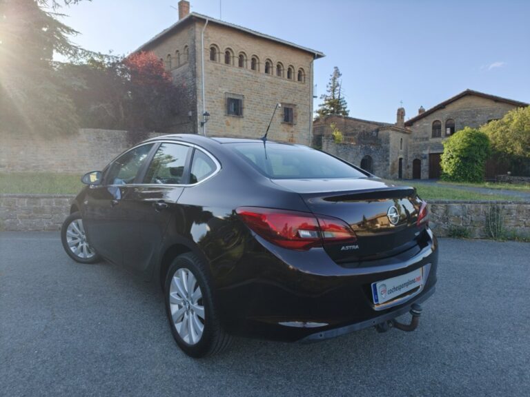 OPEL ASTRA SEDAN 1.6CDTI ELEGANCE 136cv