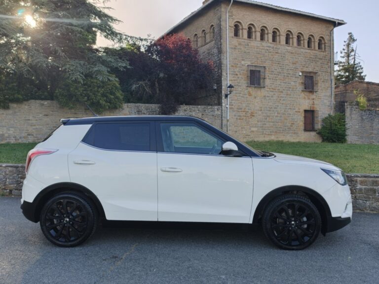 SSANGYONG TIVOLI D1.6T LIMITED 4×2 115cv