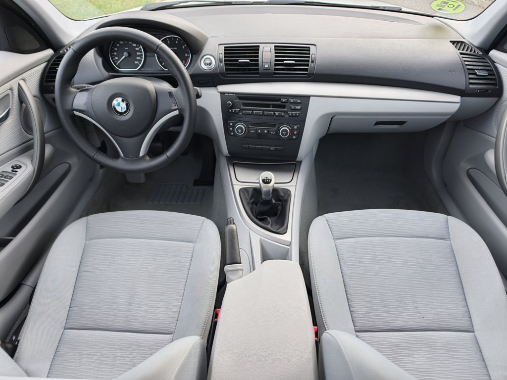 BMW 116i 2.0 ESSENCE 122cv