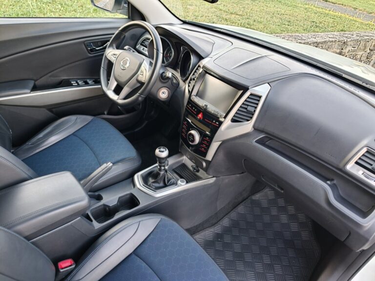 SSANGYONG TIVOLI D1.6T LIMITED 4×2 115cv