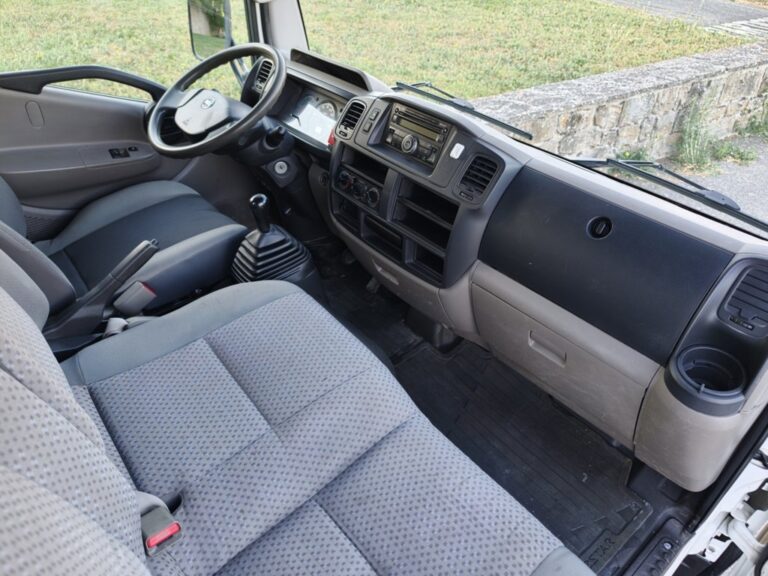NISSAN CABSTAR 3512 2.5DCI BASCULANTE GRUA 122CV