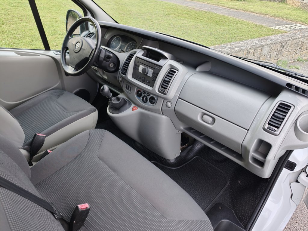 OPEL Vivaro 2.0 CDTI 114 CV L2 2.9t Combi9