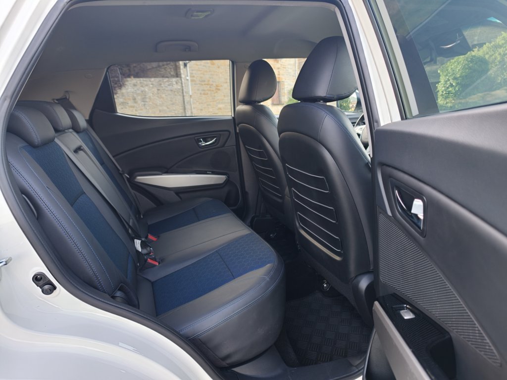 SSANGYONG TIVOLI D1.6T LIMITED 4×2 115cv