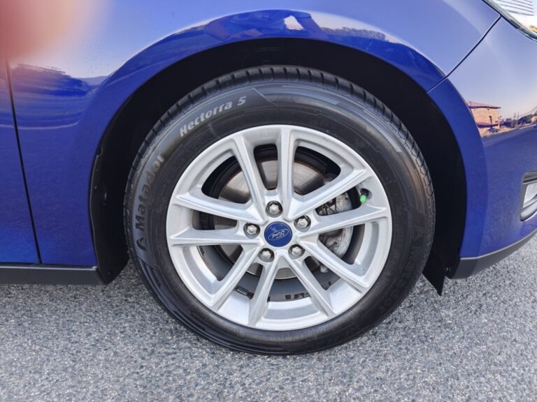 FORD FOCUS 1.6TI-VCT PowerShift TREND AUT 125cv
