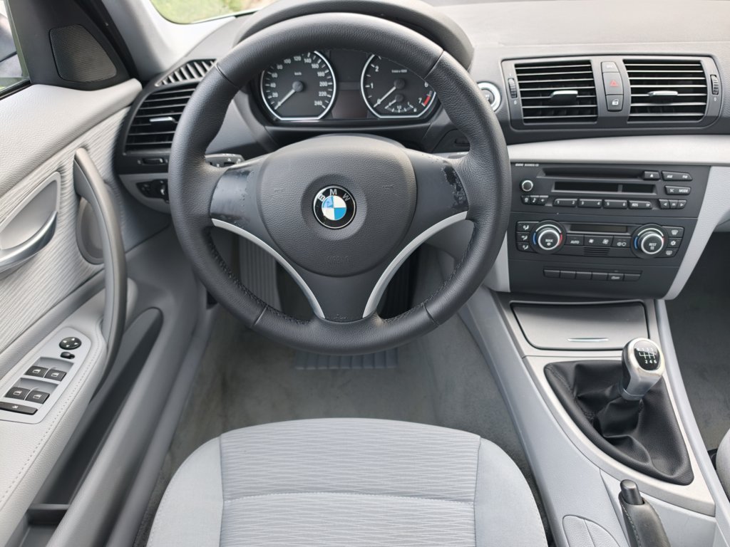 BMW 116i 2.0 ESSENCE 122cv