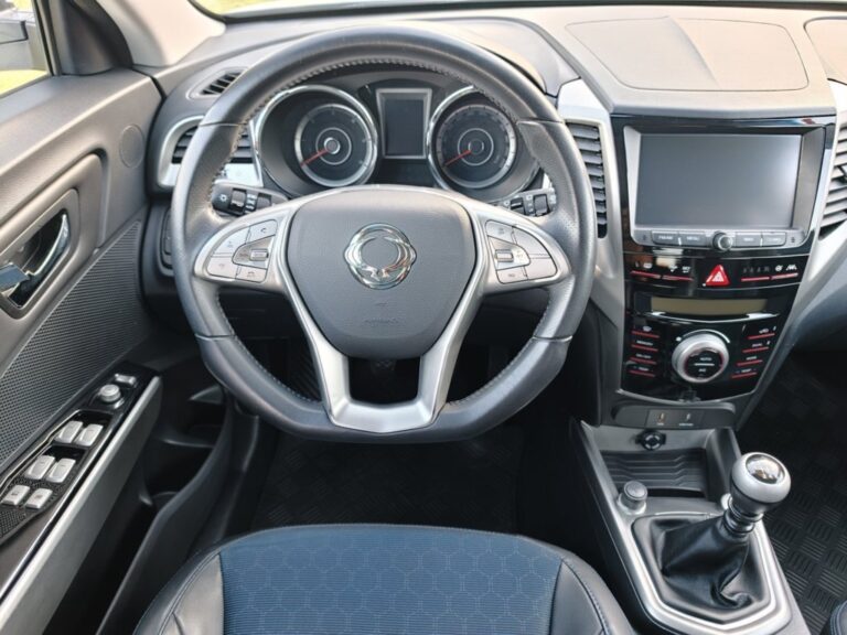 SSANGYONG TIVOLI D1.6T LIMITED 4×2 115cv