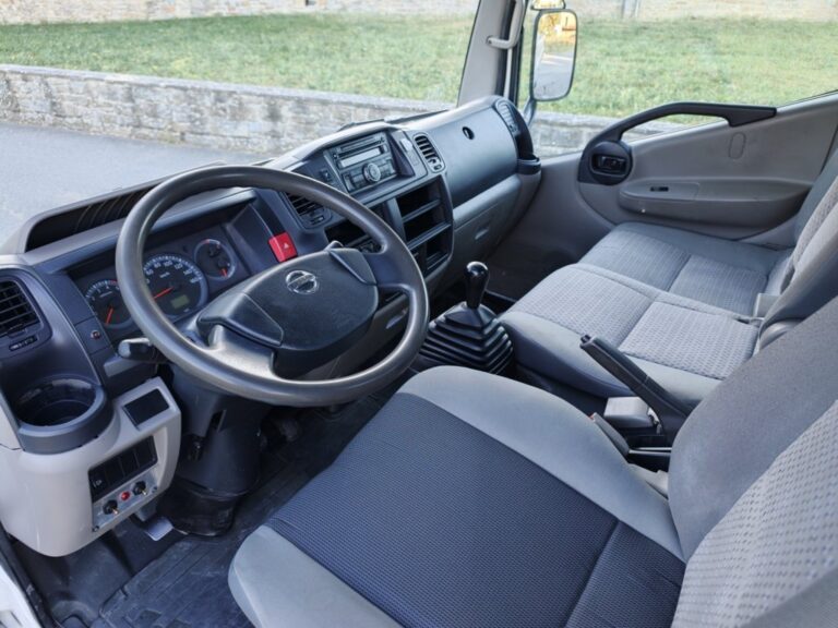 NISSAN CABSTAR 3512 2.5DCI BASCULANTE GRUA 122CV