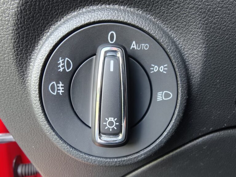SEAT LEON SC 1.6TDI STYLE  105cv