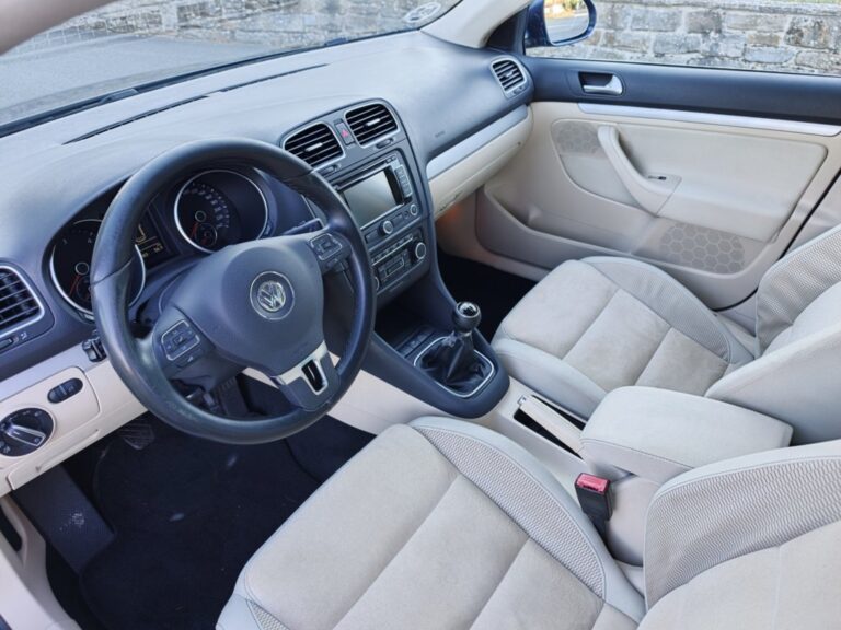 VW GOLF VARIANT 1.6TDI 105cv SPORT