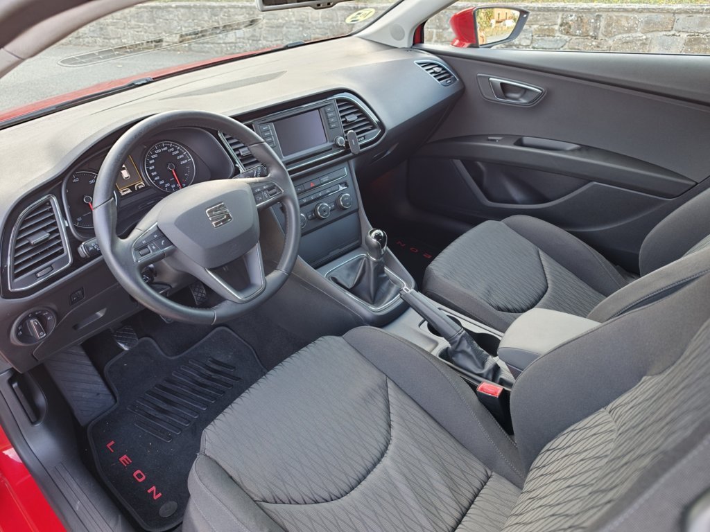 SEAT LEON SC 1.6TDI STYLE  105cv