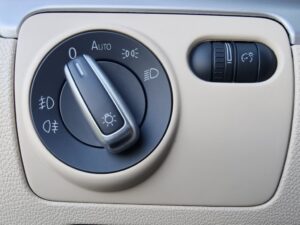 VW GOLF VARIANT 1.6TDI 105cv SPORT