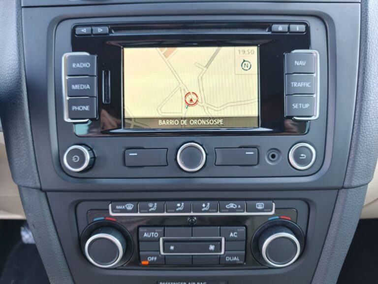 VW GOLF VARIANT 1.6TDI 105cv SPORT