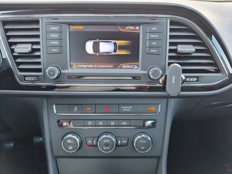 SEAT LEON SC 1.6TDI STYLE  105cv