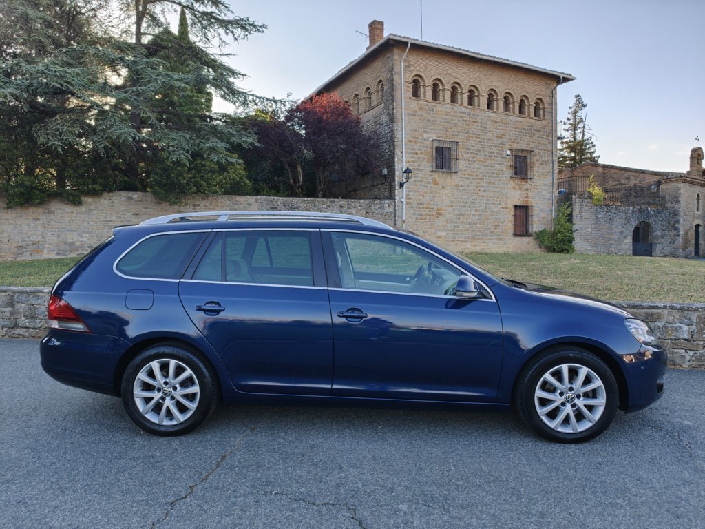 VW GOLF VARIANT 1.6TDI 105cv SPORT