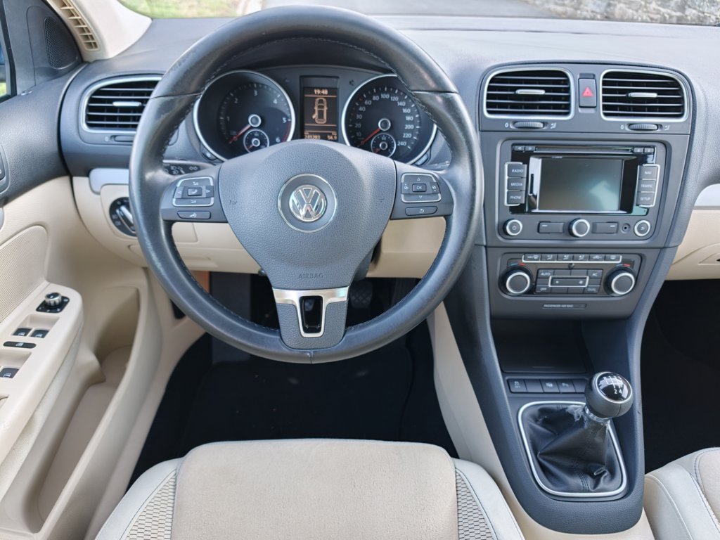 VW GOLF VARIANT 1.6TDI 105cv SPORT