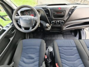 IVECO 35C16 CAJA CABINA + PL-ELE 156cv