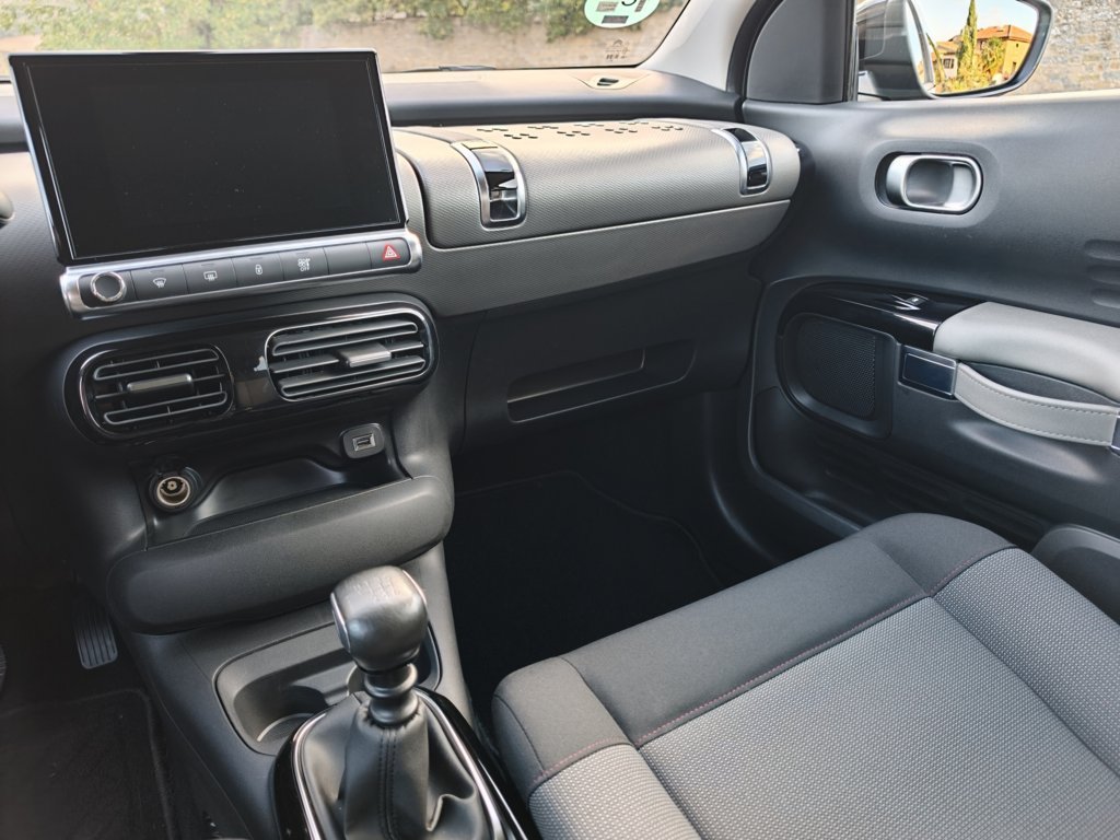 CITROEN C4 CACTUS BLUEHDI SHINE 102cv