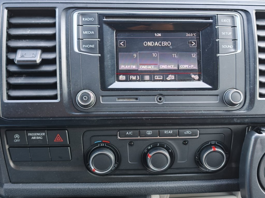 VW CARAVELLE KOMBI 2.0TDI TRENDLINE CORTO 102cv