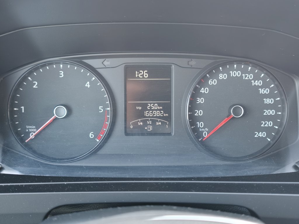 VW CARAVELLE KOMBI 2.0TDI TRENDLINE CORTO 102cv