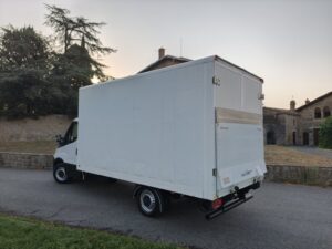 IVECO 35C16 CAJA CABINA + PL-ELE 156cv