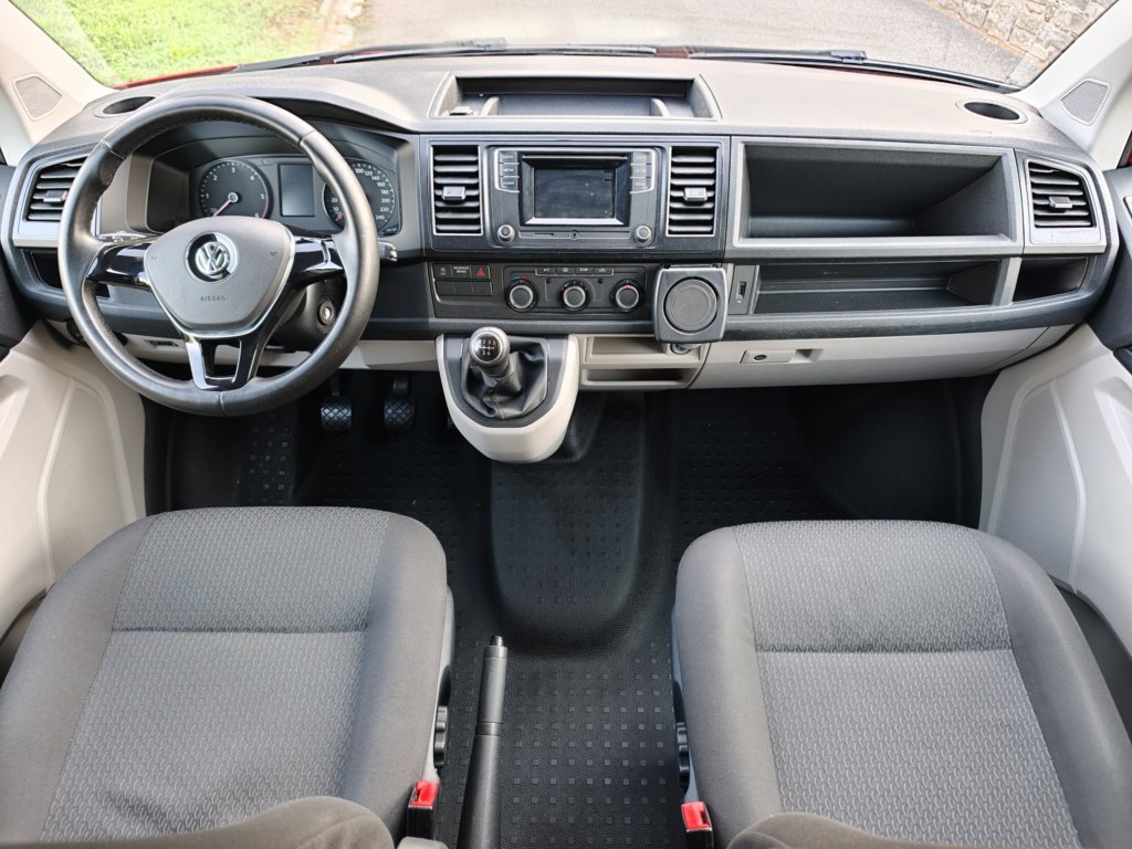 VW CARAVELLE KOMBI 2.0TDI TRENDLINE CORTO 102cv