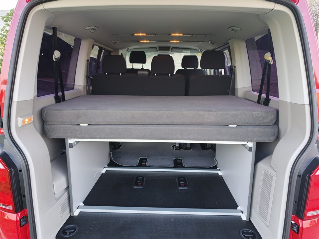 VW CARAVELLE KOMBI 2.0TDI TRENDLINE CORTO 102cv
