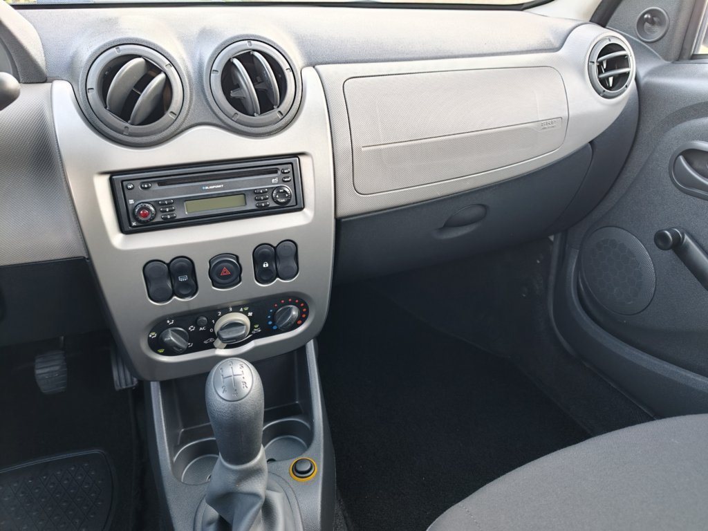 DACIA SANDERO 1.2 BASE A/A 16V 75cv
