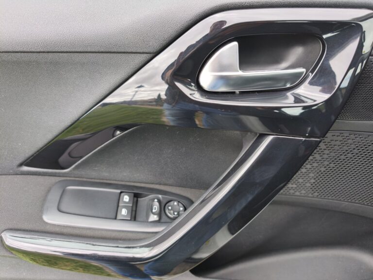 PEUGEOT 2008 1.2VTI ACCESS 82cv