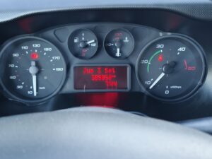 IVECO Daily 35C 15 2.3 3750 CAJA CABINA + PL-ELE 146cv