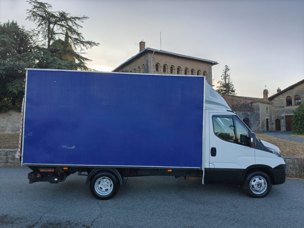 IVECO Daily 35C 15 2.3 3750 CAJA CABINA + PL-ELE 146cv