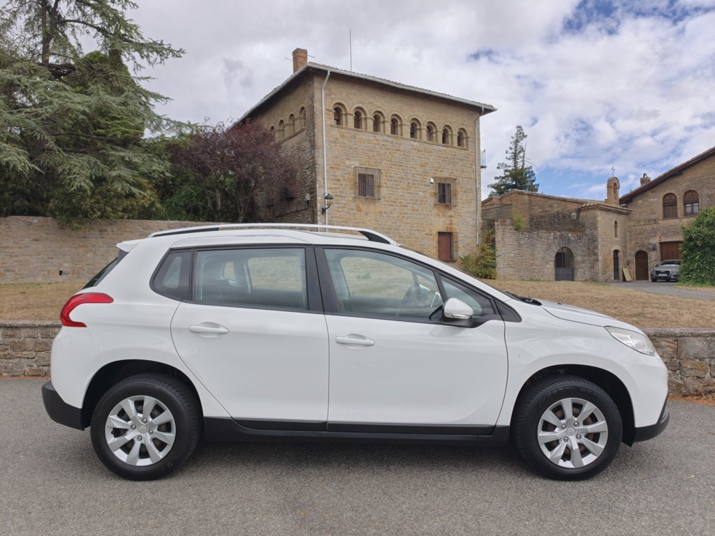 PEUGEOT 2008 1.2VTI ACCESS 82cv