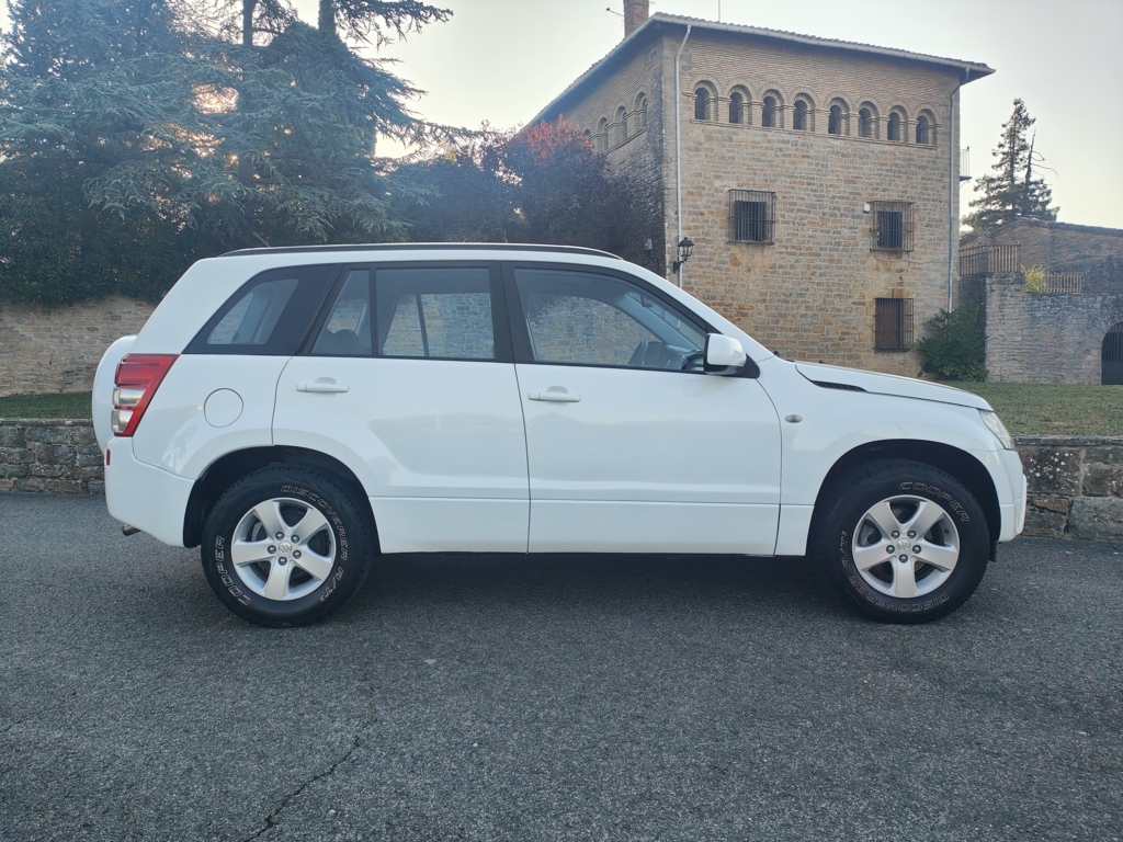 SUZUKI GRAND VITARA 1.9DDIS JLX T-I 5PT 129CV