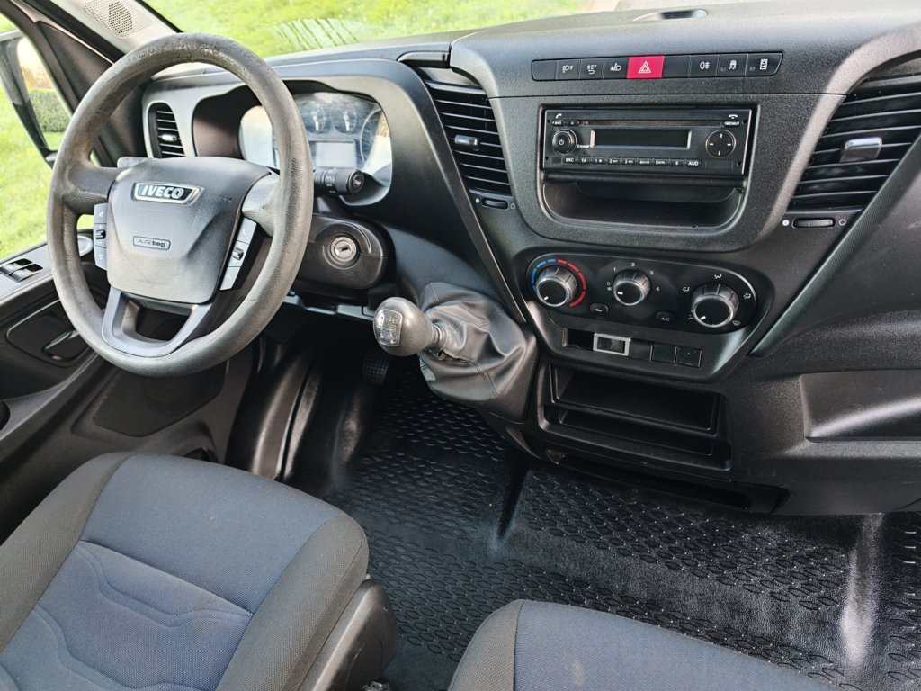 IVECO Daily 35C 15 2.3 3750 CAJA CABINA + PL-ELE 146cv