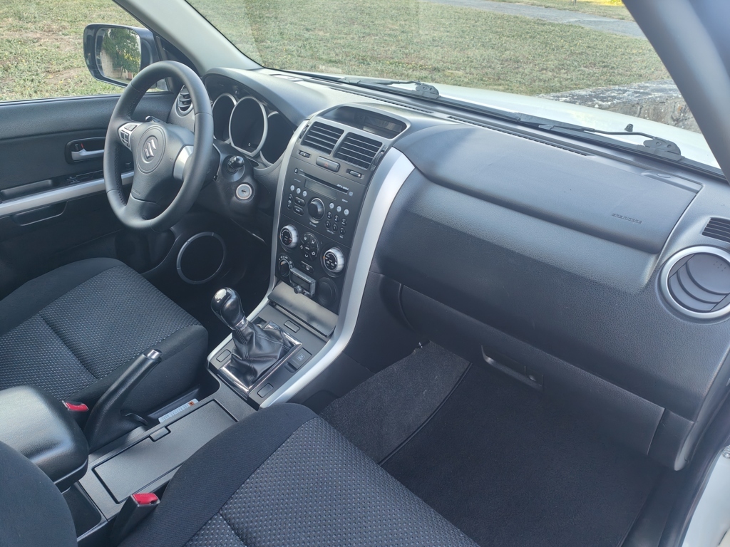 SUZUKI GRAND VITARA 1.9DDIS JLX T-I 5PT 129CV